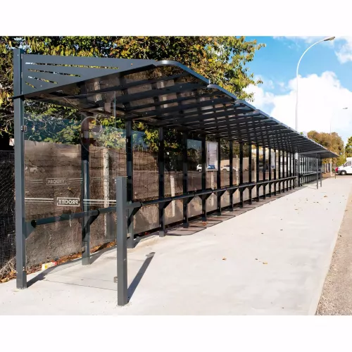 Station bus Conviviale® avec bardages verre PROCITY