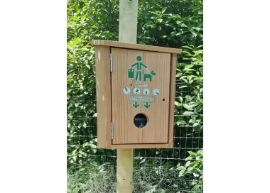 Distributeur liasse en bois des Cévennes