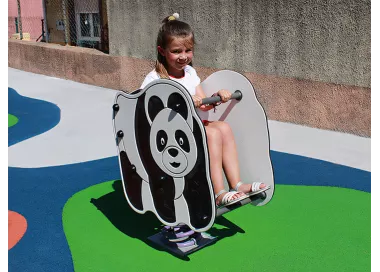 Panda inclusif pour enfants à mobilité réduite
