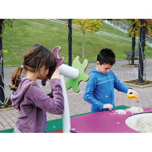 Table de jeux inclusive Eidos avec caléidoscope