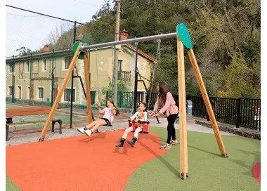 Balançoire adaptée 2 sièges inclusif et berceau