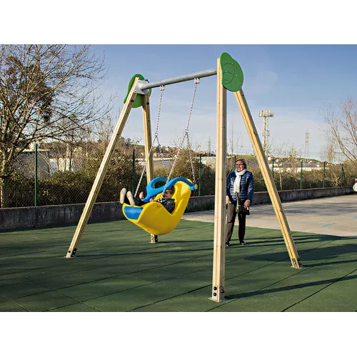 Balançoire inclusive adaptée aux enfants différents