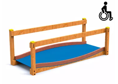 Passerelle en bois antidérapante pour fauteuils roulants