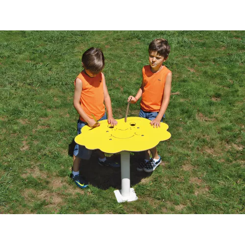 Table Nuage inclusive pour enfants différents