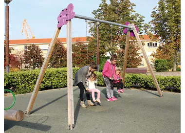 Balançoire Yera en bois traité structure galva + inox 2 sièges