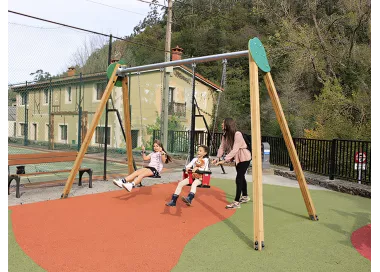 Balançoire Yera en bois traité structure galva + inox 2 sièges