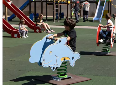 Dauphin à ressort pour enfants 1-12 ans
