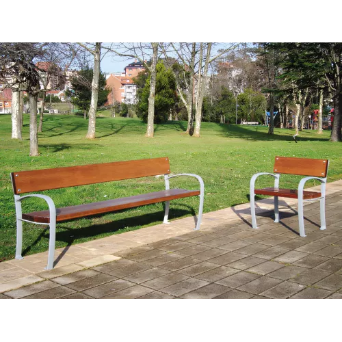 Chaise Brazomar en fonte d'aluminium et bois