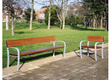 Chaise Brazomar en fonte d'aluminium et bois