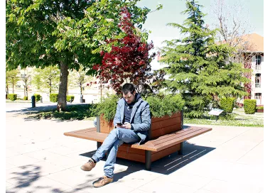Jardinière-banc carrée 170 cm en acier