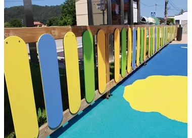 Jeux en bois traité pour enfants