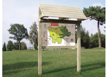 Panneau indicatif bois traité avec marquise