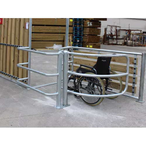 Porte d'accès piste sportive fauteuil roulant