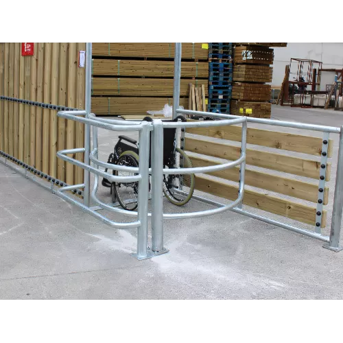Porte d'accès piste sportive fauteuil roulant