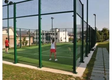 Piste de padel réglementaire aluminium et verre