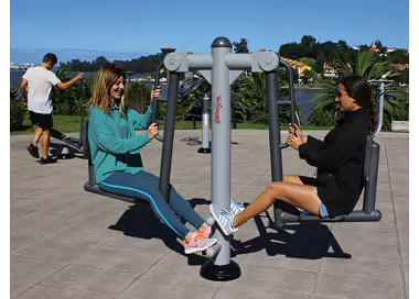 Etirement des jambes et quadriceps fitness