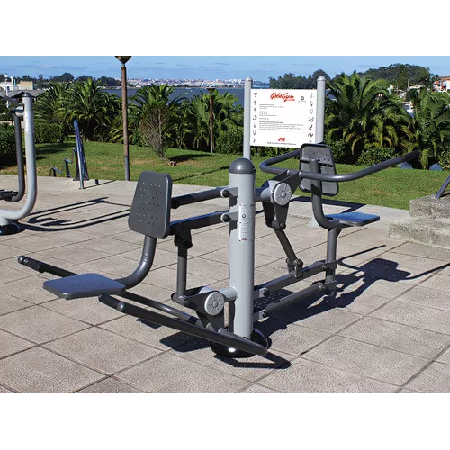 Entraînement biceps et triceps en acier