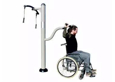 Étirement du dos et épaules en acier