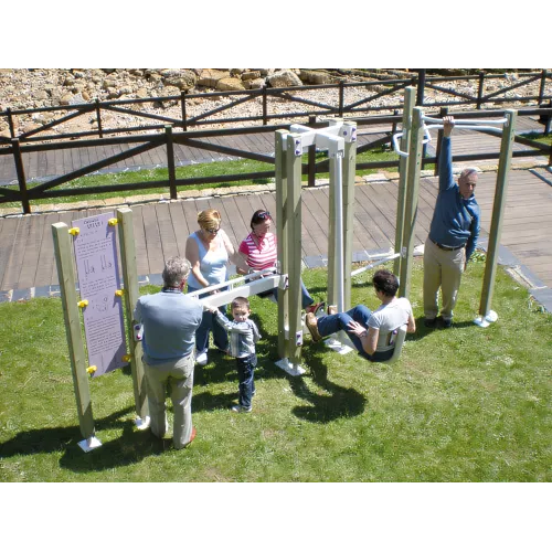 Groupe C fitness extérieur bois et acier