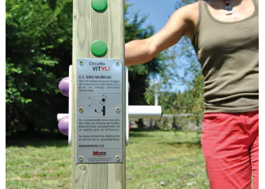 Virement des poignets en bois et acier