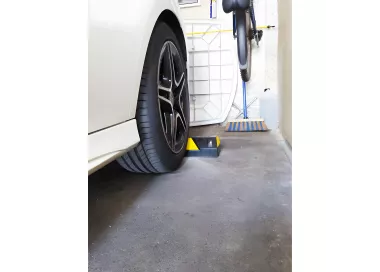 Butée de parking amovible PEHD avec bandes réfléchissantes