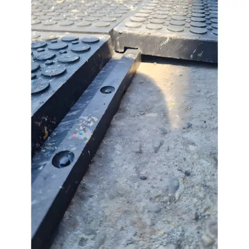 Plaque de roulage antidérapante 1.2m - 80t