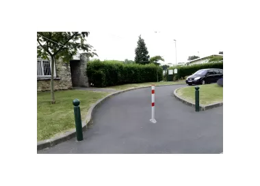 POTEAU DE PARKING RABATTABLE