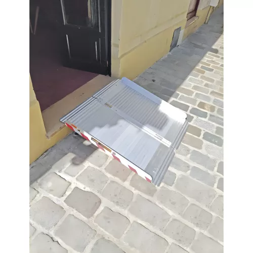 RAMPE PMR PLIANTE EN ALUMINIUM 1.2M - 300 KG