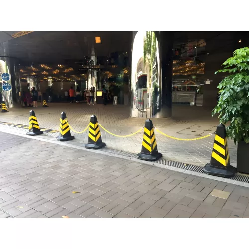 Balise de rue réfléchissante avec base lestée