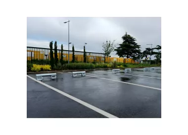 Butée de parking camion acier galvanisé franchissable