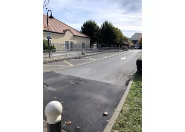 BARRIÈRE DE POLICE