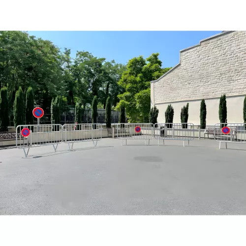 BARRIÈRE DE POLICE
