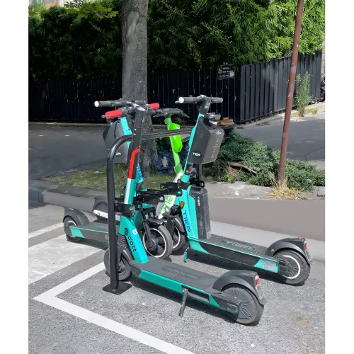 RACK À TROTTINETTE