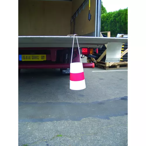 Fardier de signalisation avec drisse routière