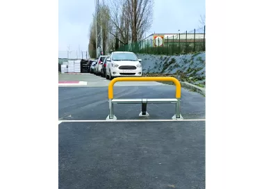Arceau de parking à mémoire de forme en polyuréthane avec structure acier