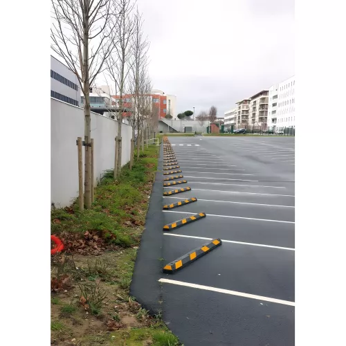 Butée de parking caoutchouc réfléchissante avec réflecteurs