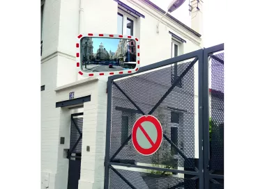 MIROIR DE VOIRIE AVEC BANDES RÉFLÉCHISSANTES