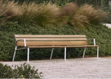 Banc Neoromantico Liviano 175 cm - RAL 9005 - Bois tropical FSC - Livré monté