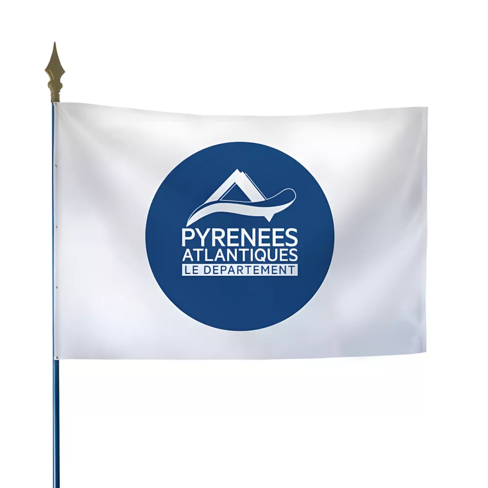 Drapeau du Conseil Départemental des Pyrénées-Atlantiques en maille polyester Drapeau du Conseil Départemental des Pyrénées-Atlantiques en maille polyester