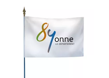 Drapeau du Conseil Départemental de l'Yonne avec hampe