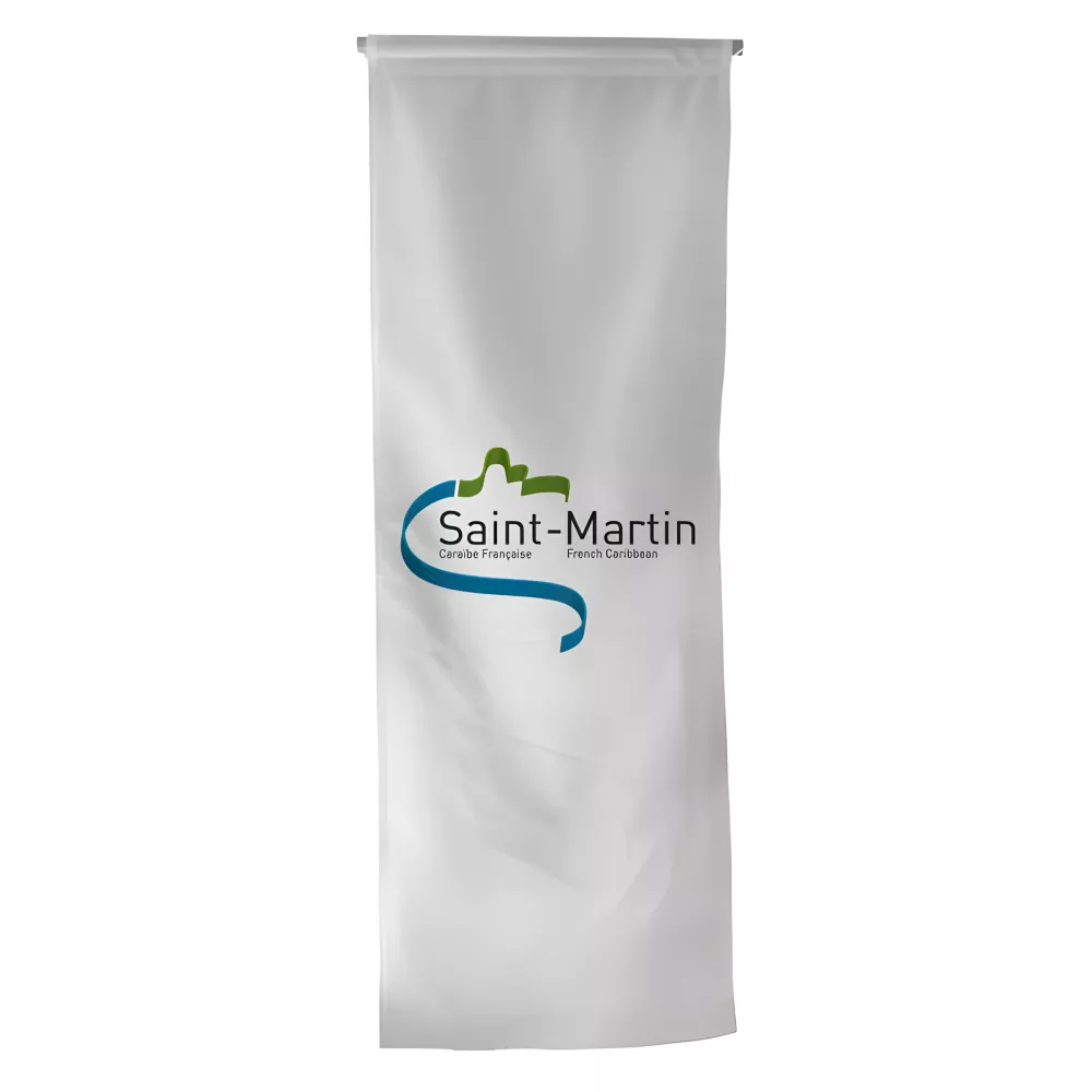 Oriflamme Collectivité de Saint-Martin en polyester avec traverse Oriflamme Collectivité de Saint-Martin en polyester avec traverse