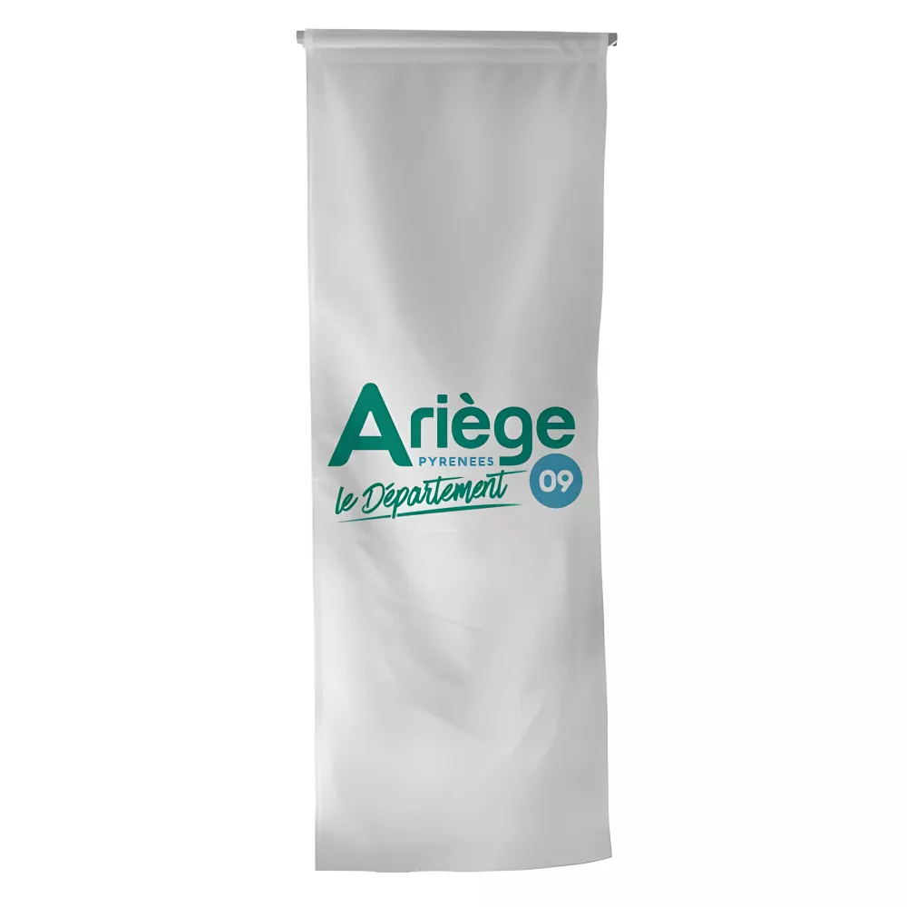 Oriflamme du Conseil Départemental de l'Ariège en maille polyester Oriflamme du Conseil Départemental de l'Ariège en maille polyester