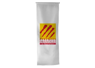 Oriflamme du Conseil Départemental des Pyrénées-Orientales en maille polyester
