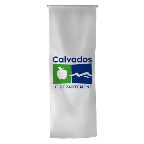 Oriflamme personnalisée du Conseil Départemental du Calvados en maille polyester