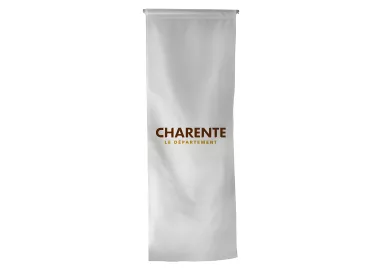 Oriflamme du Conseil Départemental de la Charente en maille polyester