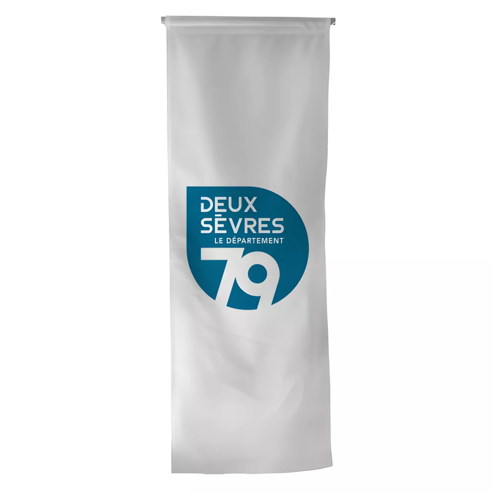 Oriflamme Conseil Départemental Deux-Sèvres en maille polyester Oriflamme Conseil Départemental Deux-Sèvres en maille polyester