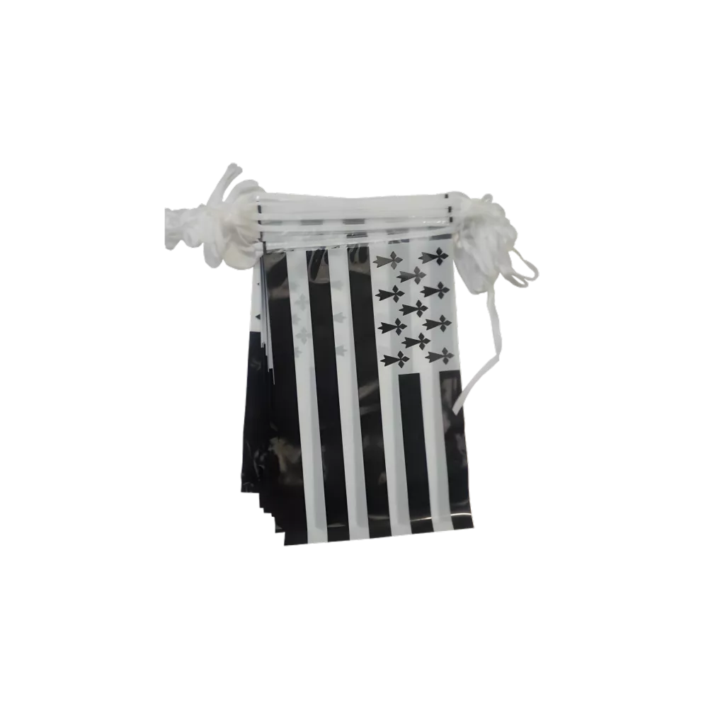 Guirlande Bretagne plastique 20 fanions 10 m Guirlande Bretagne plastique 20 fanions 10 m