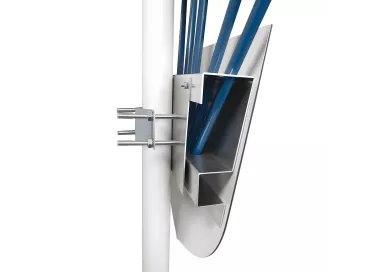 Kit de fixation pour tubes et poteaux